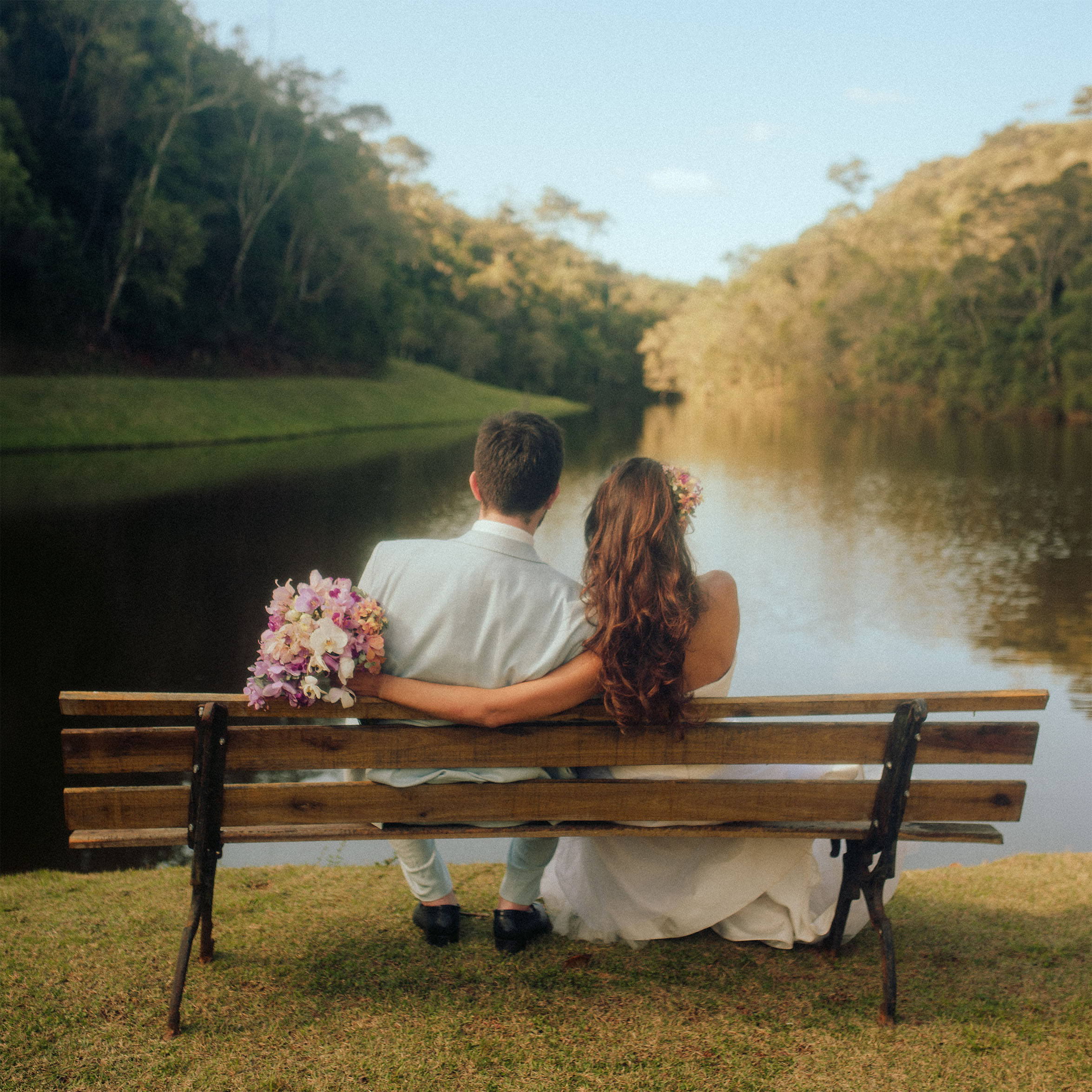 Casamento Deise e Ilia — cerimônia intimista ao pôr do sol